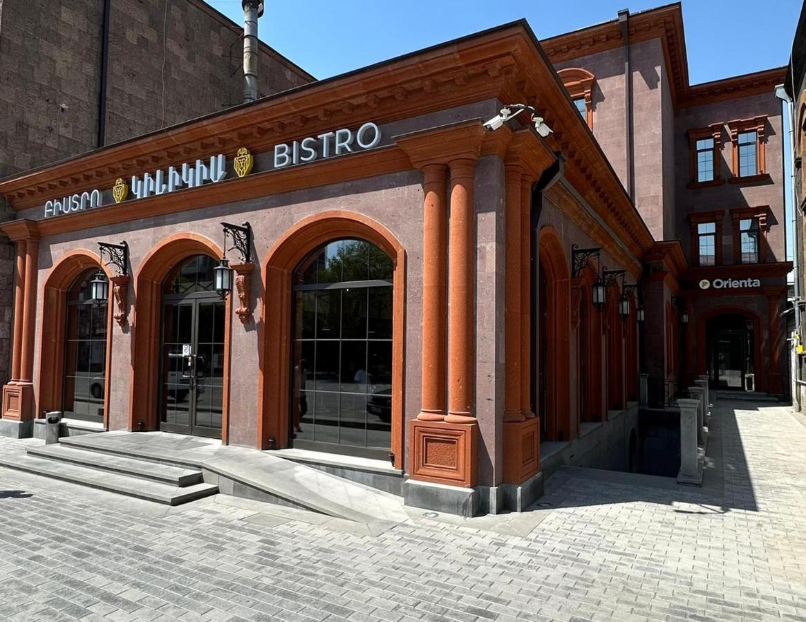 Orienta Hotel Gyumri Esterno foto